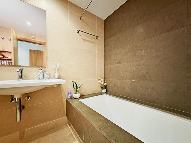 Seaview Penthouse In New Golden Mile Apartamento Estepona